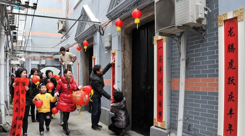 怎么贴对联才正确 怎样贴对联美观又牢固