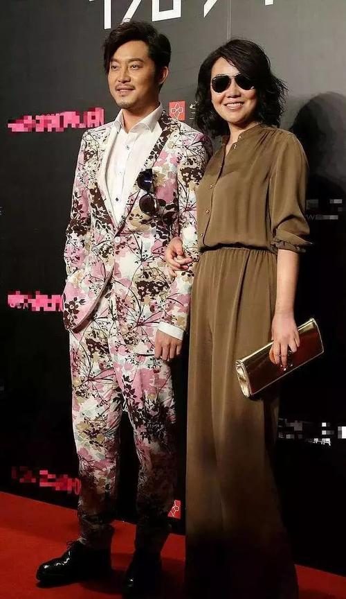 男人装徐冬冬秀色可餐 男人装徐冬冬秀色可餐