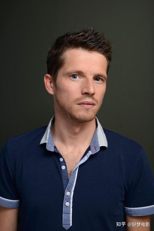 失眠应该闭眼躺着吗 失眠的时候闭眼有用吗 失眠应该闭眼躺着吗 失眠的时候闭眼有用吗