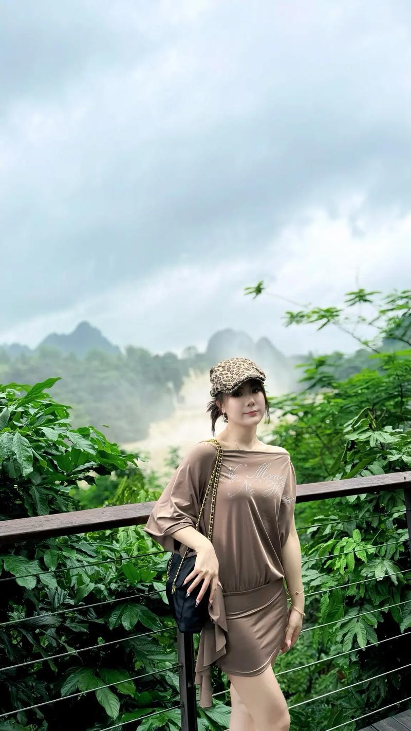 梨花的诗句古诗三年级(梨花的诗句) 梨花的诗句古诗三年级(梨花的诗句)